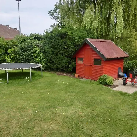 Wiesenhof 2 *